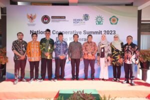 Koperasi di Indonesia: Menuju Era Modernisasi dan Daya Saing Global