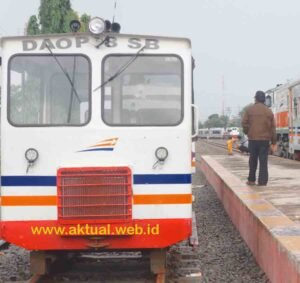 Mengurai Benang Kusut Kereta Api Indonesia: Antara Kemajuan, Tantangan, dan Asa Masa Depan