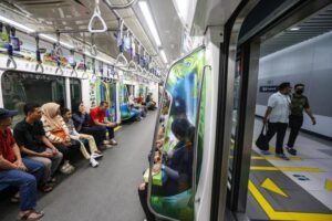 Tentu, mari kita buat artikel informatif tentang perkembangan MRT.