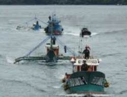 Menjaga Lautan Biru: Menavigasi Isu Kedaulatan Maritim Indonesia di Tengah Arus Global